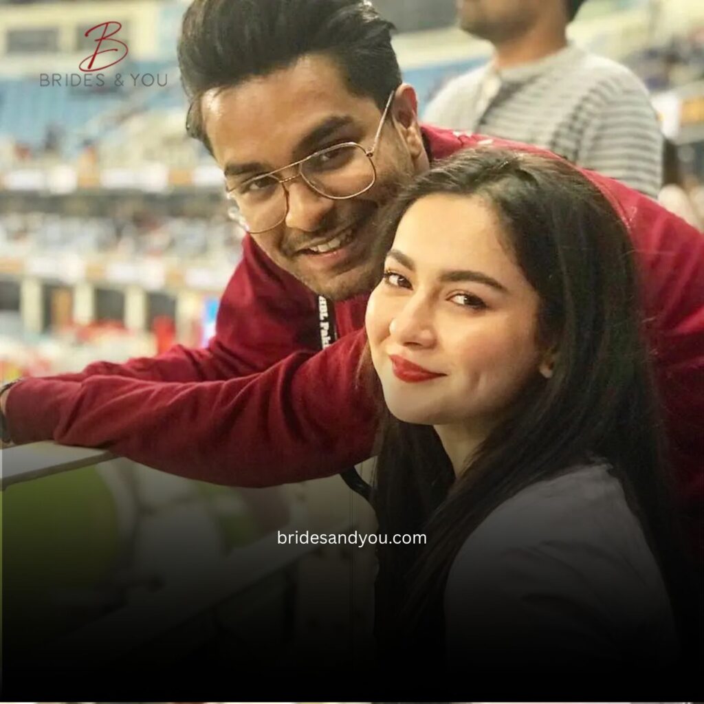 Hania Aamir Asim Azhar Concert