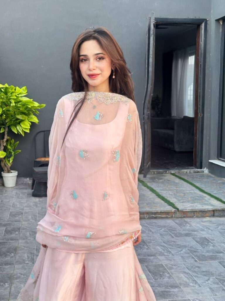 Aima Baig dance video