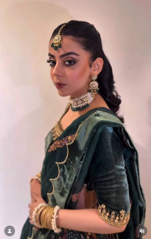 Yashma Gill Gal Sun dance