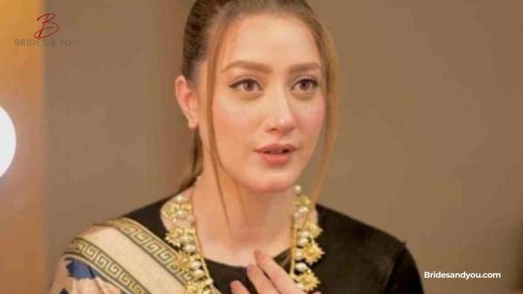 Momina Iqbal social media break