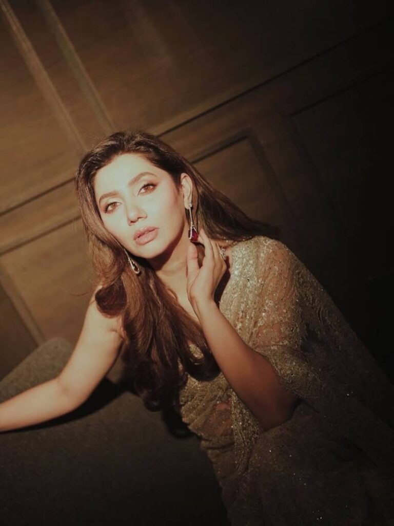 Mahira Khan saree look