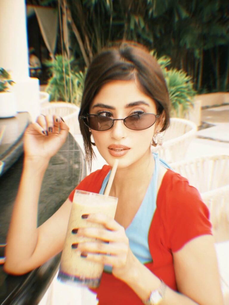 Sajal And Saboor Sister Bond